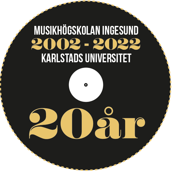 Märke för 20-årsjubileum Musikhögskolan Ingesund en del av Karlstads universitet i 20 år